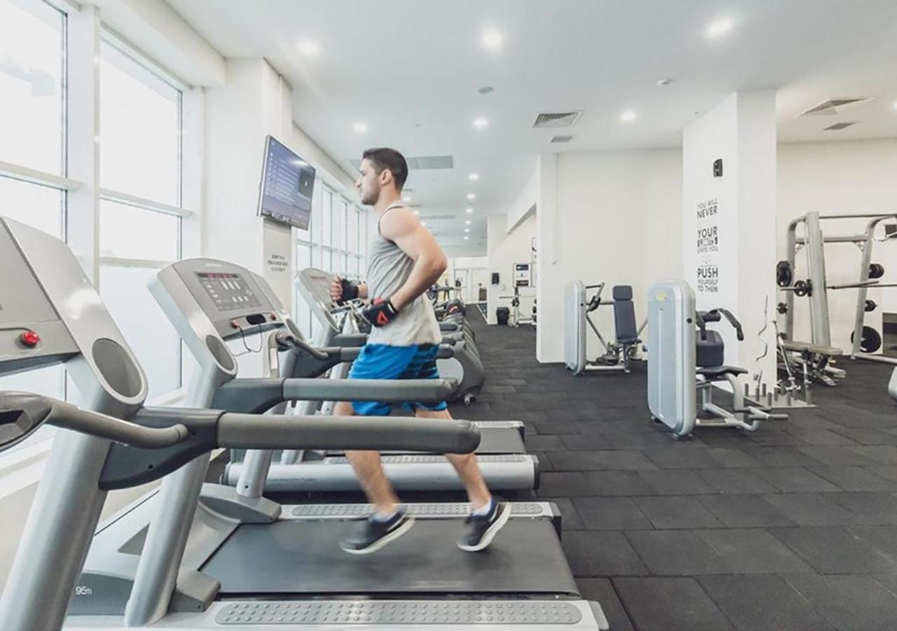 19Th & 18Th Floor Secure Apartments With Pool & Fitness & Parking Included In Price Skopje Ngoại thất bức ảnh