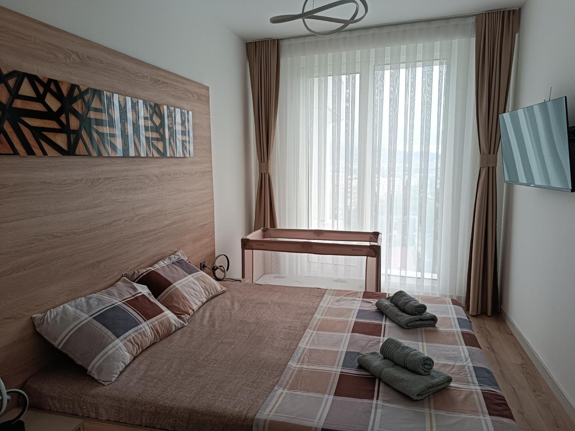 19Th & 18Th Floor Secure Apartments With Pool & Fitness & Parking Included In Price Skopje Ngoại thất bức ảnh