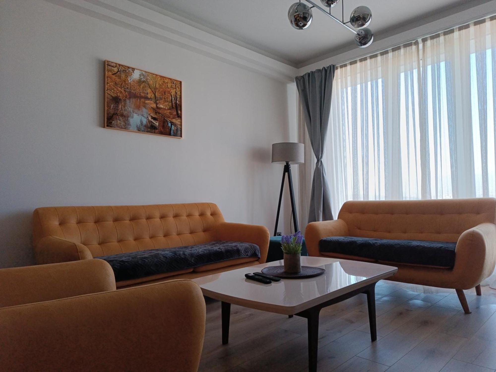 19Th & 18Th Floor Secure Apartments With Pool & Fitness & Parking Included In Price Skopje Ngoại thất bức ảnh