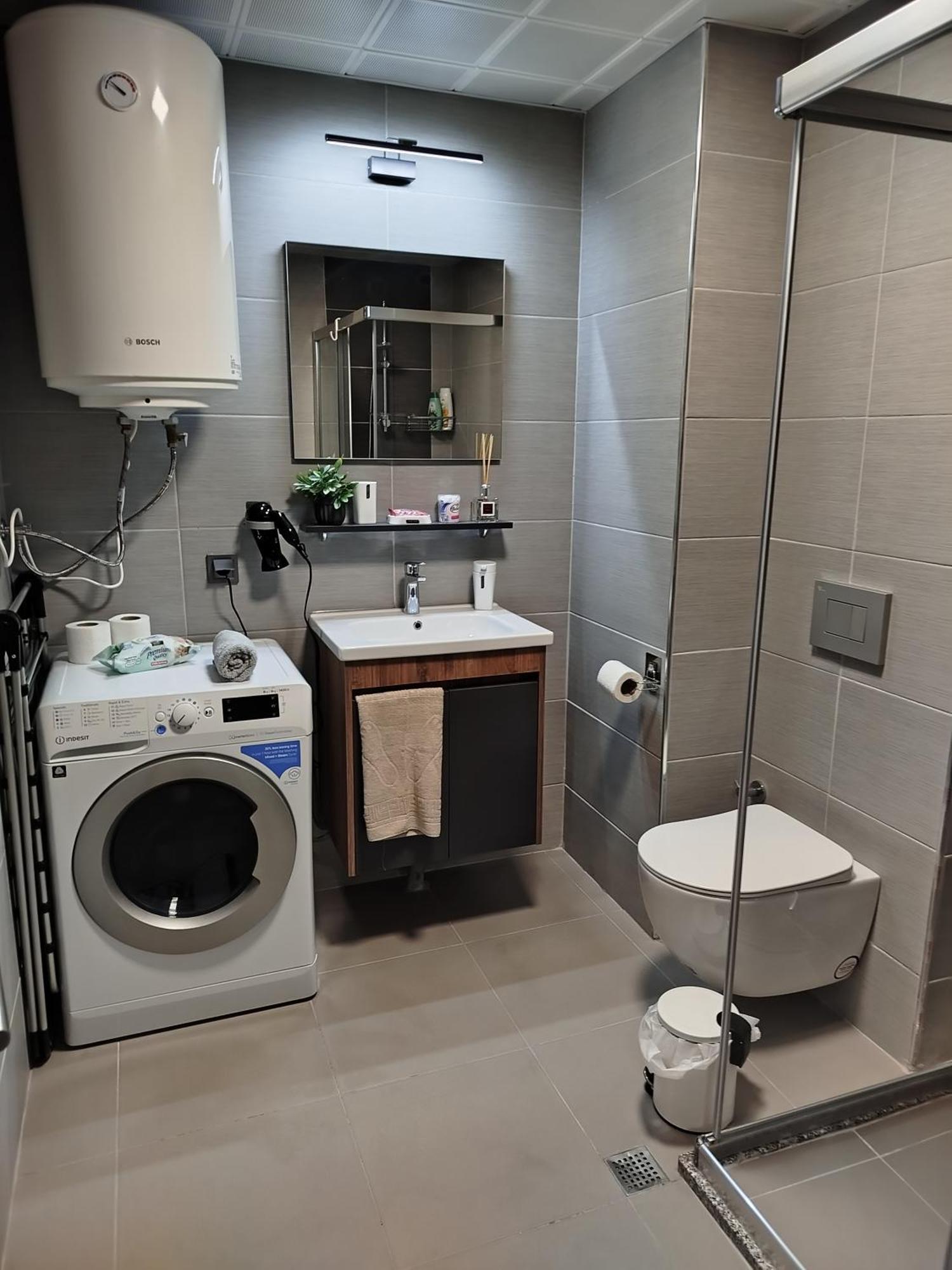 19Th & 18Th Floor Secure Apartments With Pool & Fitness & Parking Included In Price Skopje Ngoại thất bức ảnh