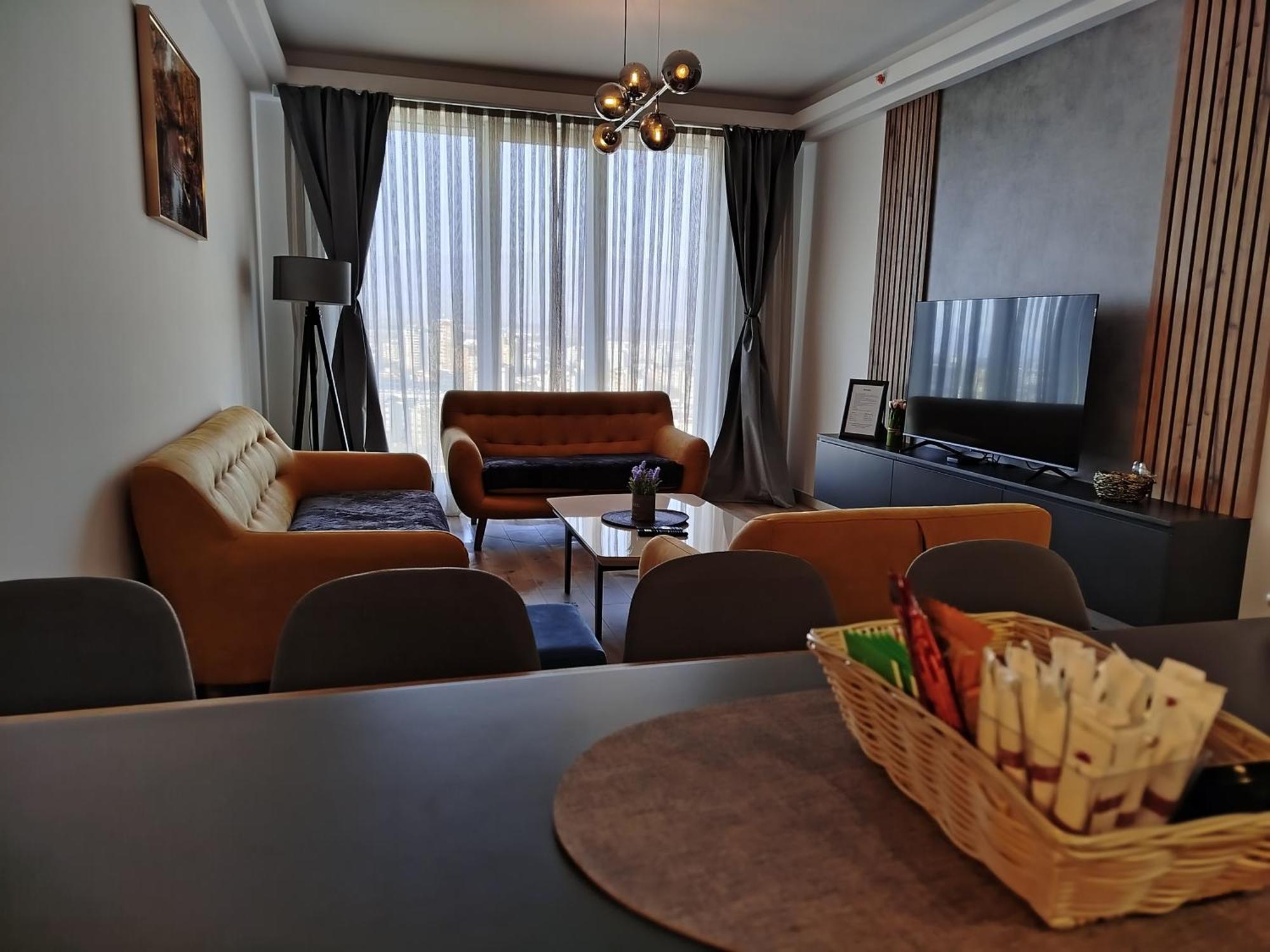 19Th & 18Th Floor Secure Apartments With Pool & Fitness & Parking Included In Price Skopje Ngoại thất bức ảnh