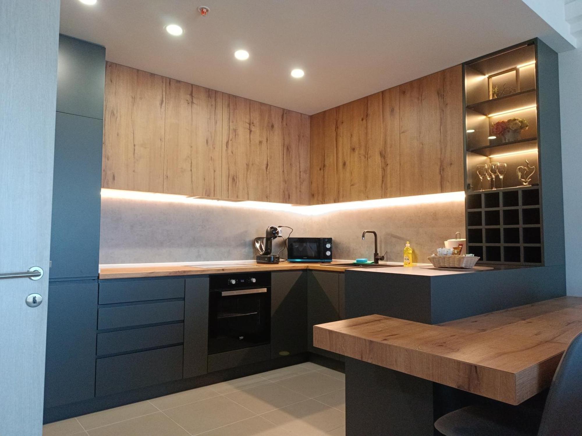19Th & 18Th Floor Secure Apartments With Pool & Fitness & Parking Included In Price Skopje Ngoại thất bức ảnh
