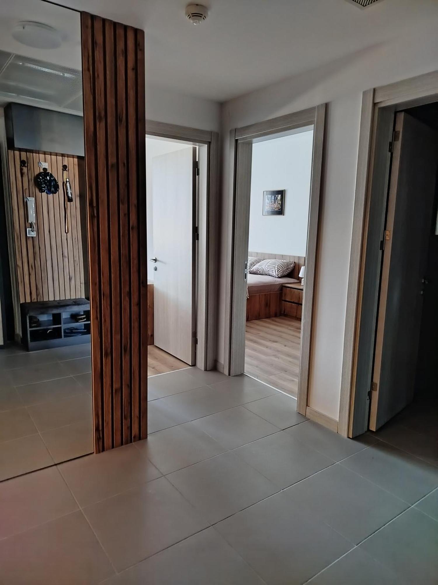 19Th & 18Th Floor Secure Apartments With Pool & Fitness & Parking Included In Price Skopje Ngoại thất bức ảnh